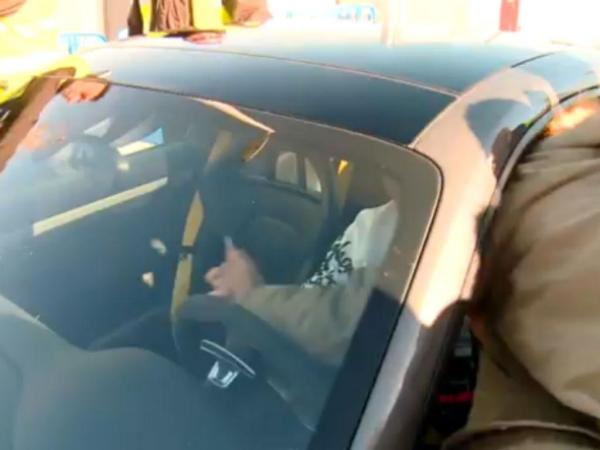 Adepto invadiu o carro de Cristiano Ronaldo