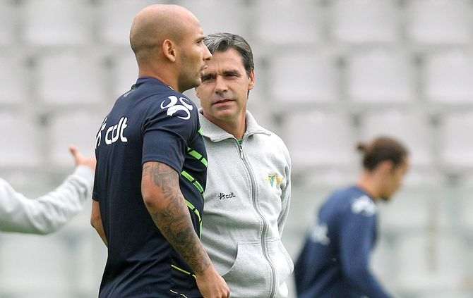 Forçou o cartão amarelo de propósito para falhar o jogo frente ao FC Porto