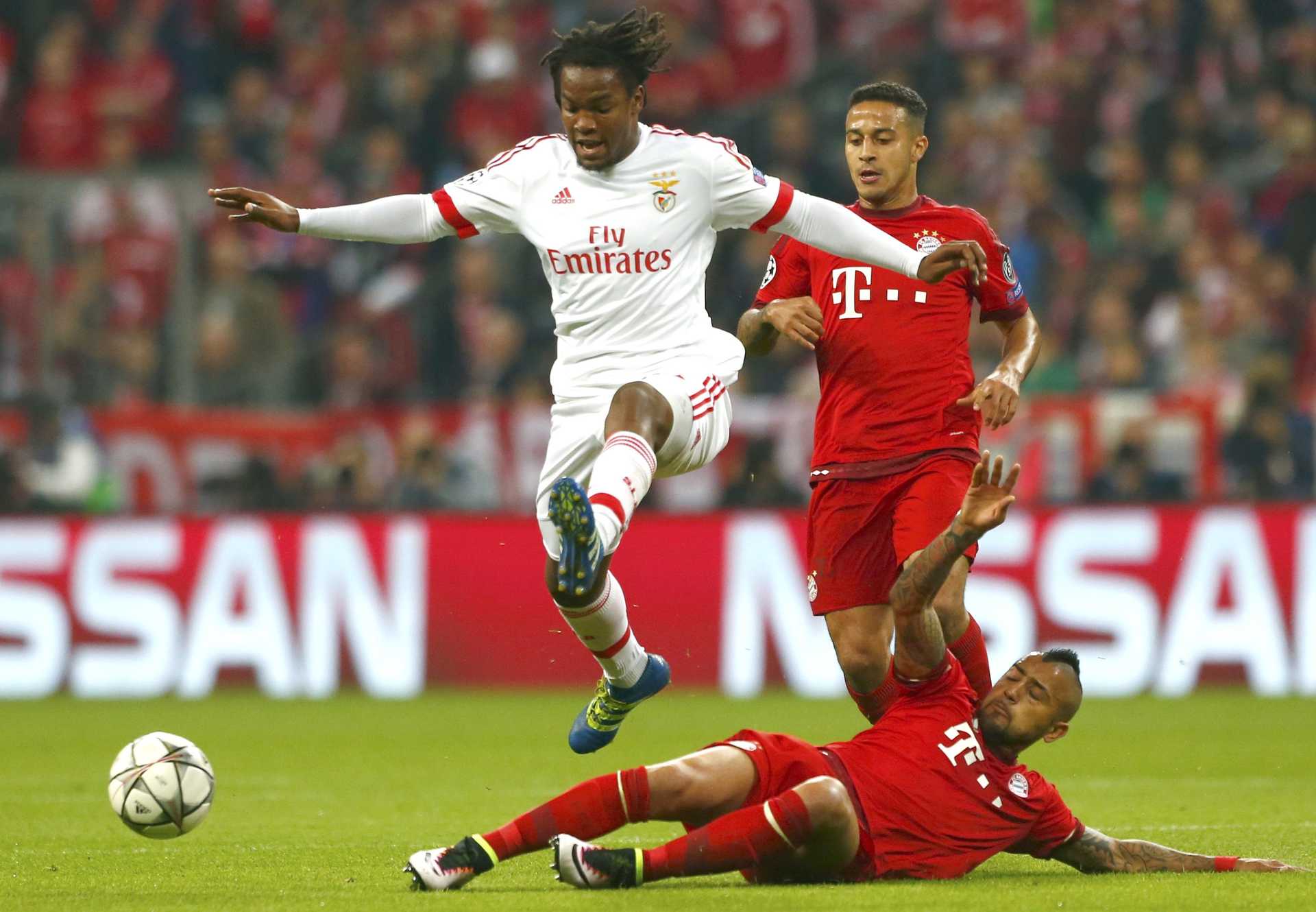 OFICIAL: Renato Sanches assina pelo Bayern de Munique