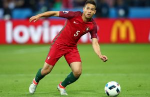 Afinal, Raphael Guerreiro não é jogador do Dortmund