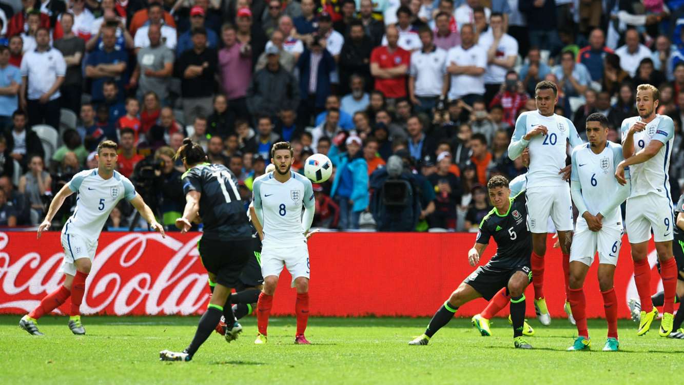 Bale explica porque não segue os conselhos de Ronaldo para bater livres