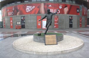 “Se ficar dez anos no Benfica, terá uma estátua ao lado de Eusébio”