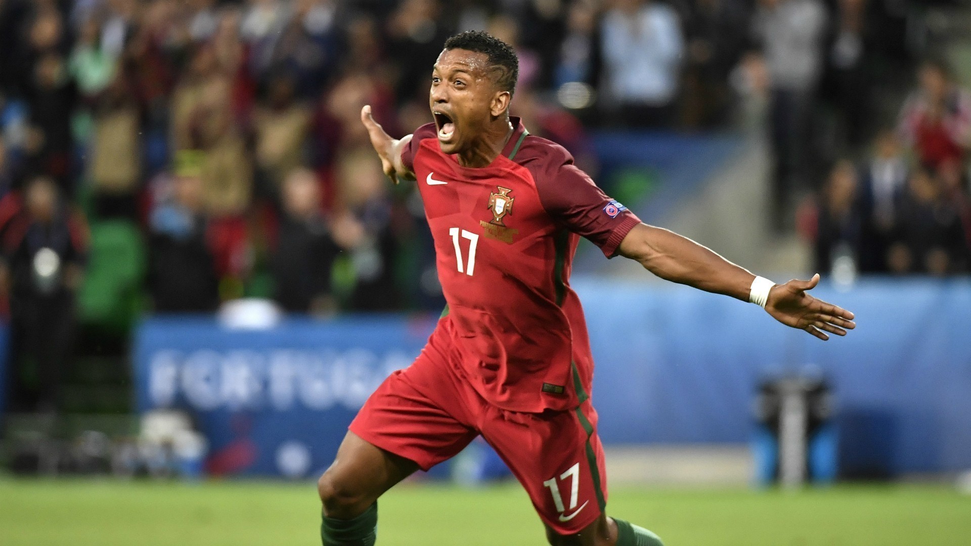 OFICIAL: Nani