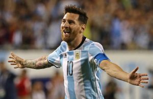 Messi a um passo de conquistar o que Maradona e Pelé nunca conseguiram