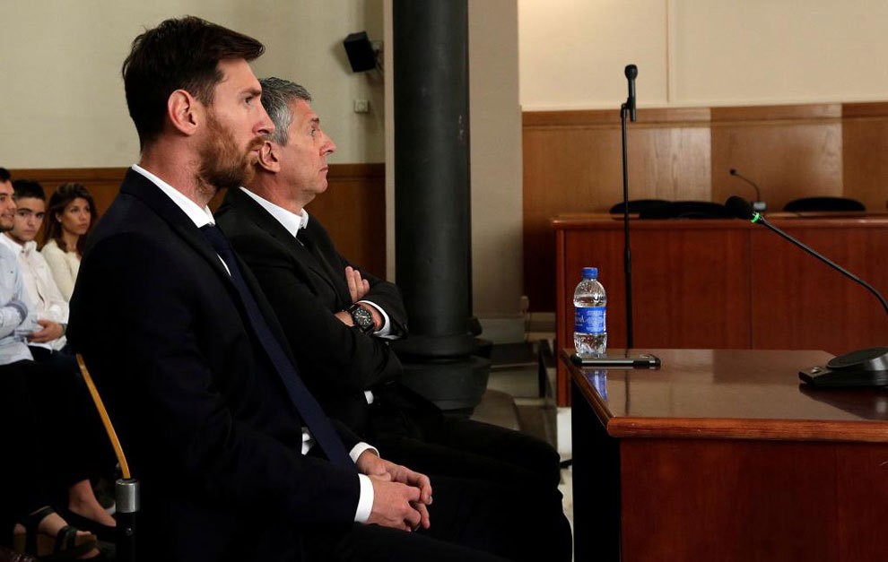 ÚLTIMA HORA: Messi e o seu pai condenados a 21 meses de prisão
