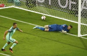 Portugal vence País de Gales e garante presença na final de Paris