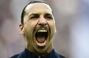 Ibrahimovic marca golaço na sua estreia pelo Manchester United