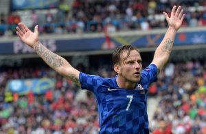 Rakitic está de saída após a chegada de André Gomes