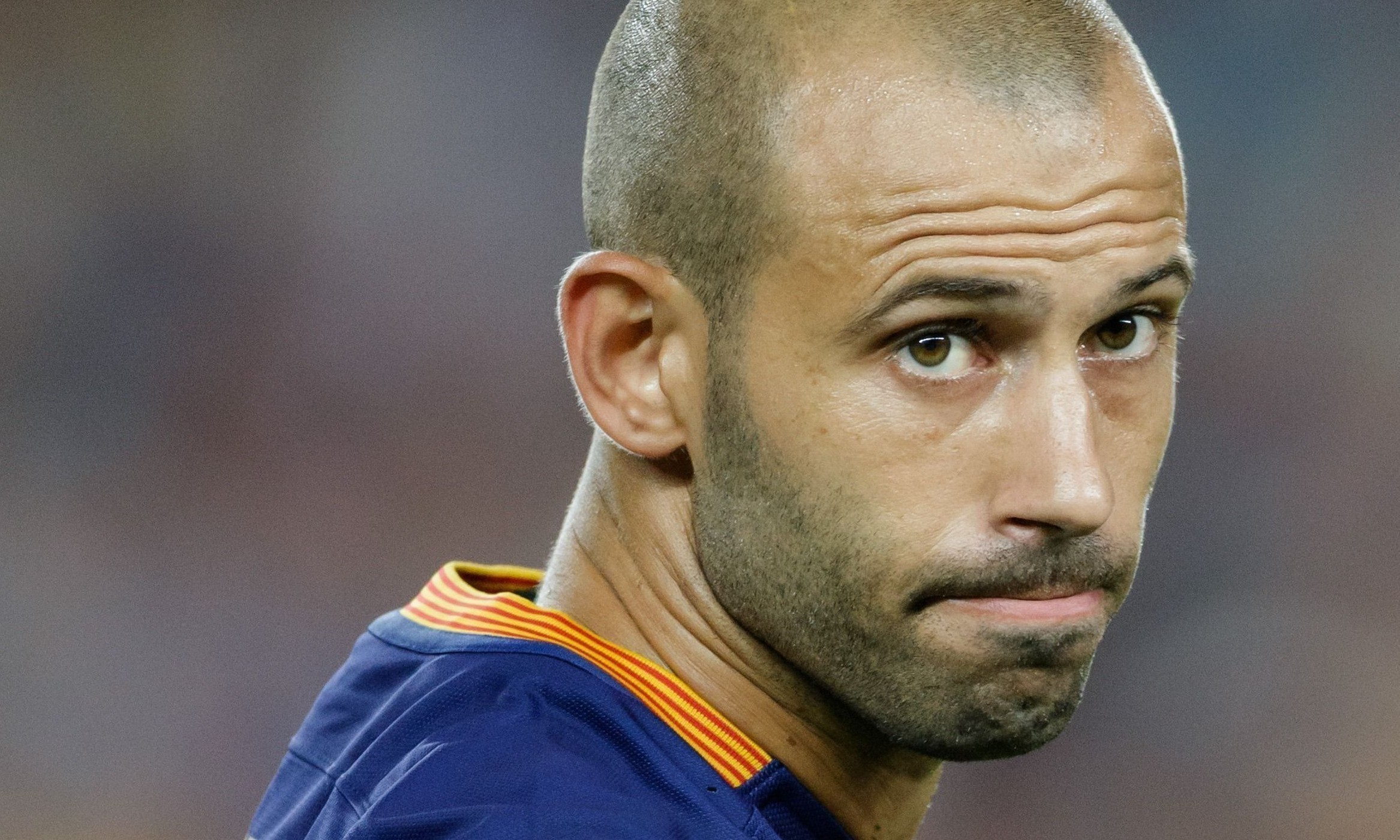 OFICIAL: Mascherano renova com o Barcelona