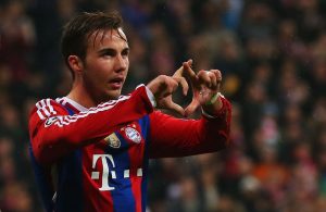 OFICIAL: Gotze regressa ao Dortmund