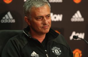 Ibrahimovic tem mais mérito que Ronaldo e Messi para Mourinho