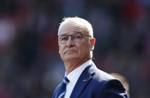 Cicinho: “Como Ranieri venceu a Liga? Pura sorte”