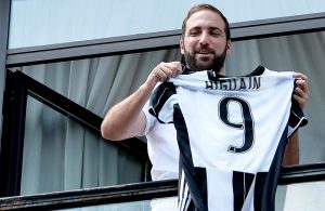 Higuaín pode “oferecer” pizzas em Itália por apenas 1 euro