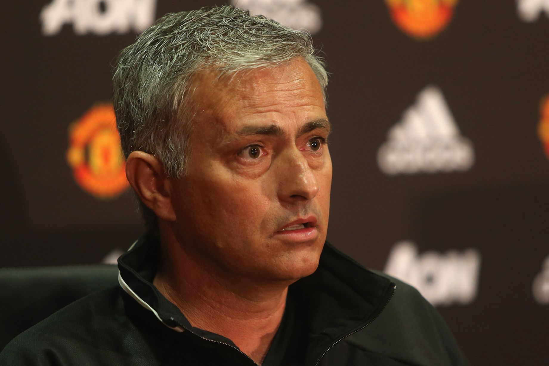 Mourinho surpreendido com suspensão de Pogba