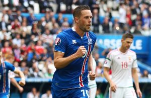 Ronald Koeman quer Sigurdsson por 30 milhões de euros