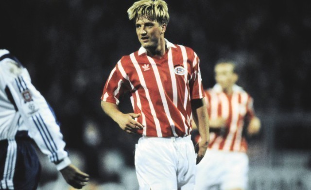 07-04-1993 VOETBAL:PSV-FC PORTO: EINDHOVEN Wim Kieft Foto: Soenar Chamid