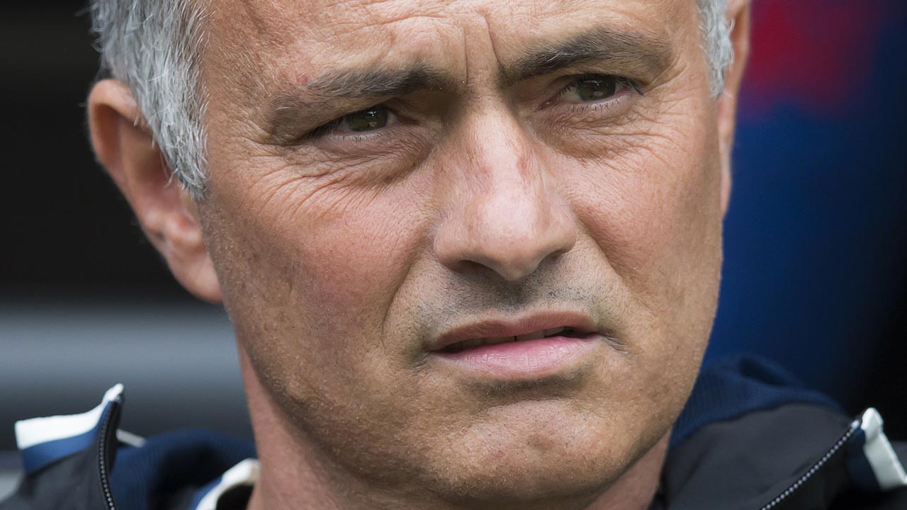 Manchester United de José Mourinho goleado pelo Dortmund