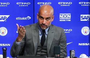 Guardiola revela que pretende utilizar Fernandinho como .. central!