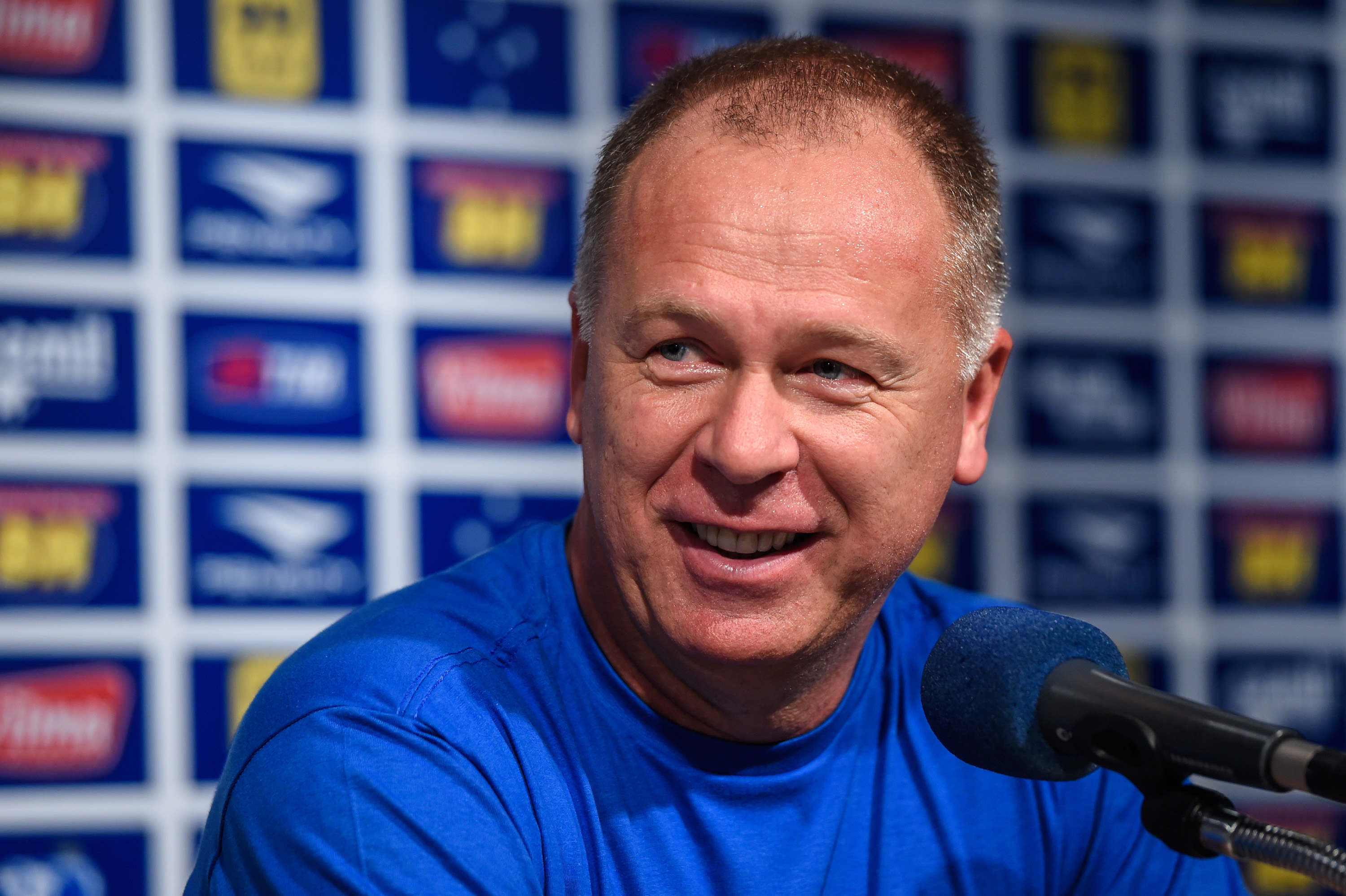 OFICIAL: Mano Menezes é o substituto de Paulo Bento