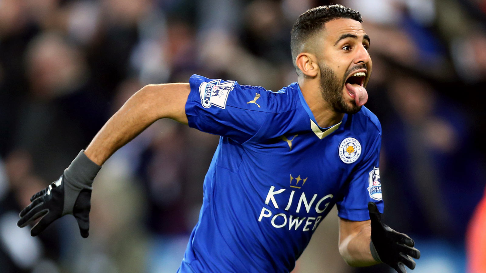 OFICIAL: Mahrez renova com o Leicester