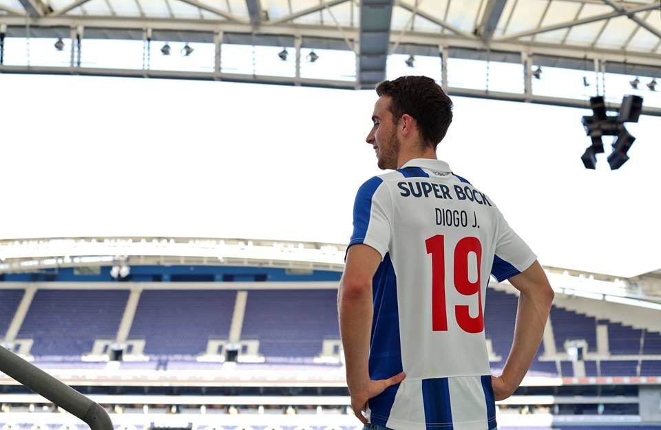 OFICIAL: FC Porto garante Diogo Jota