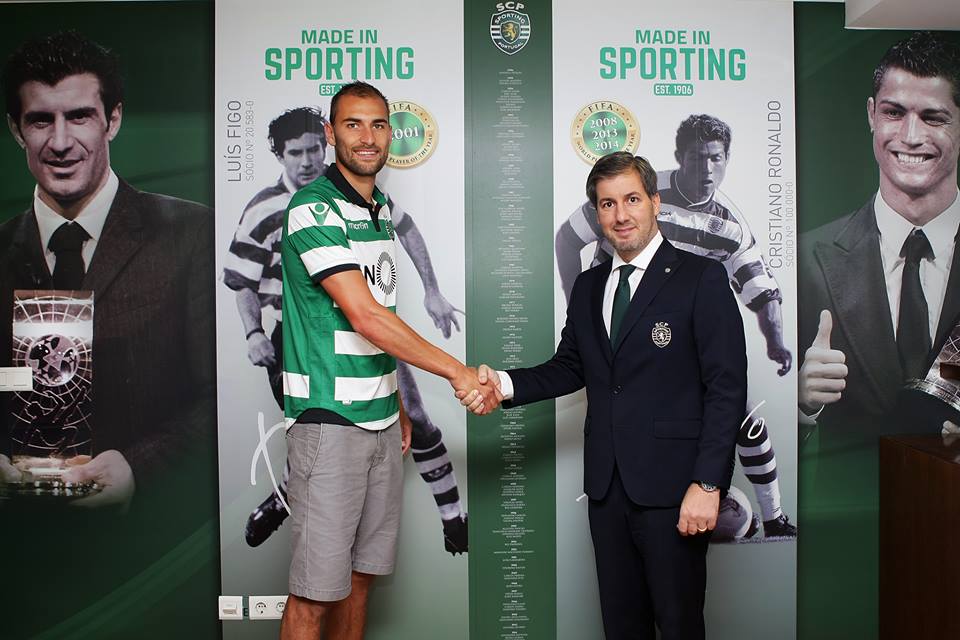 OFICIAL: Bas Dost garantido para as próximas quatro temporadas