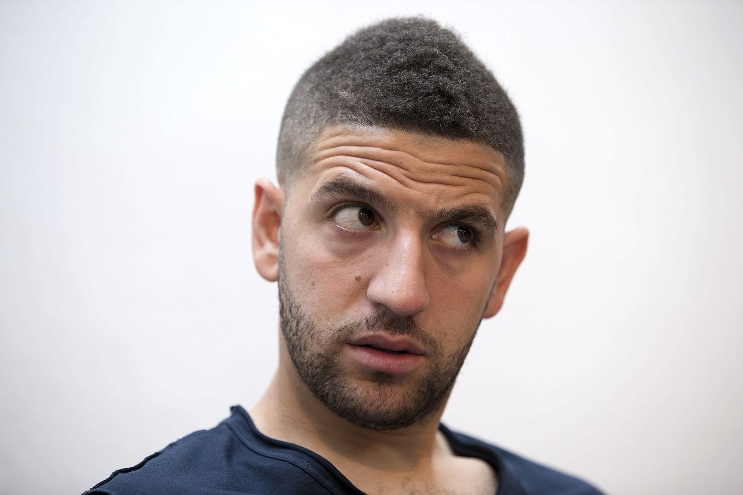 Taarabt recusa sair do Benfica