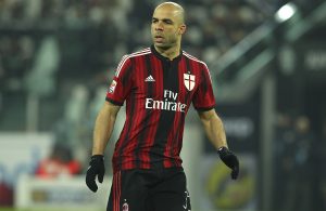 Alex chumbou exames médicos no Dragão?