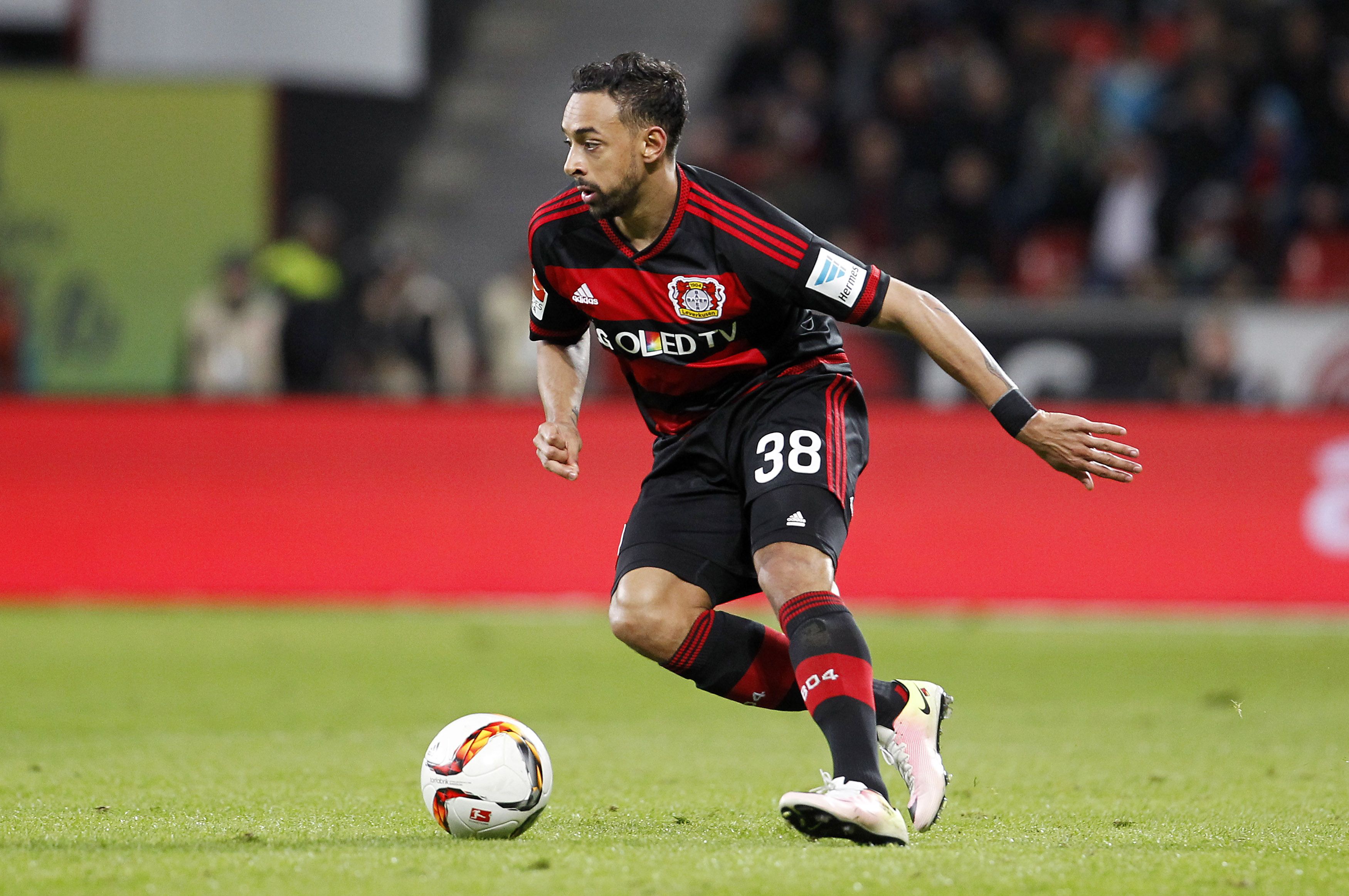 OFICIAL: Bellarabi renova com o Bayer Leverkusen