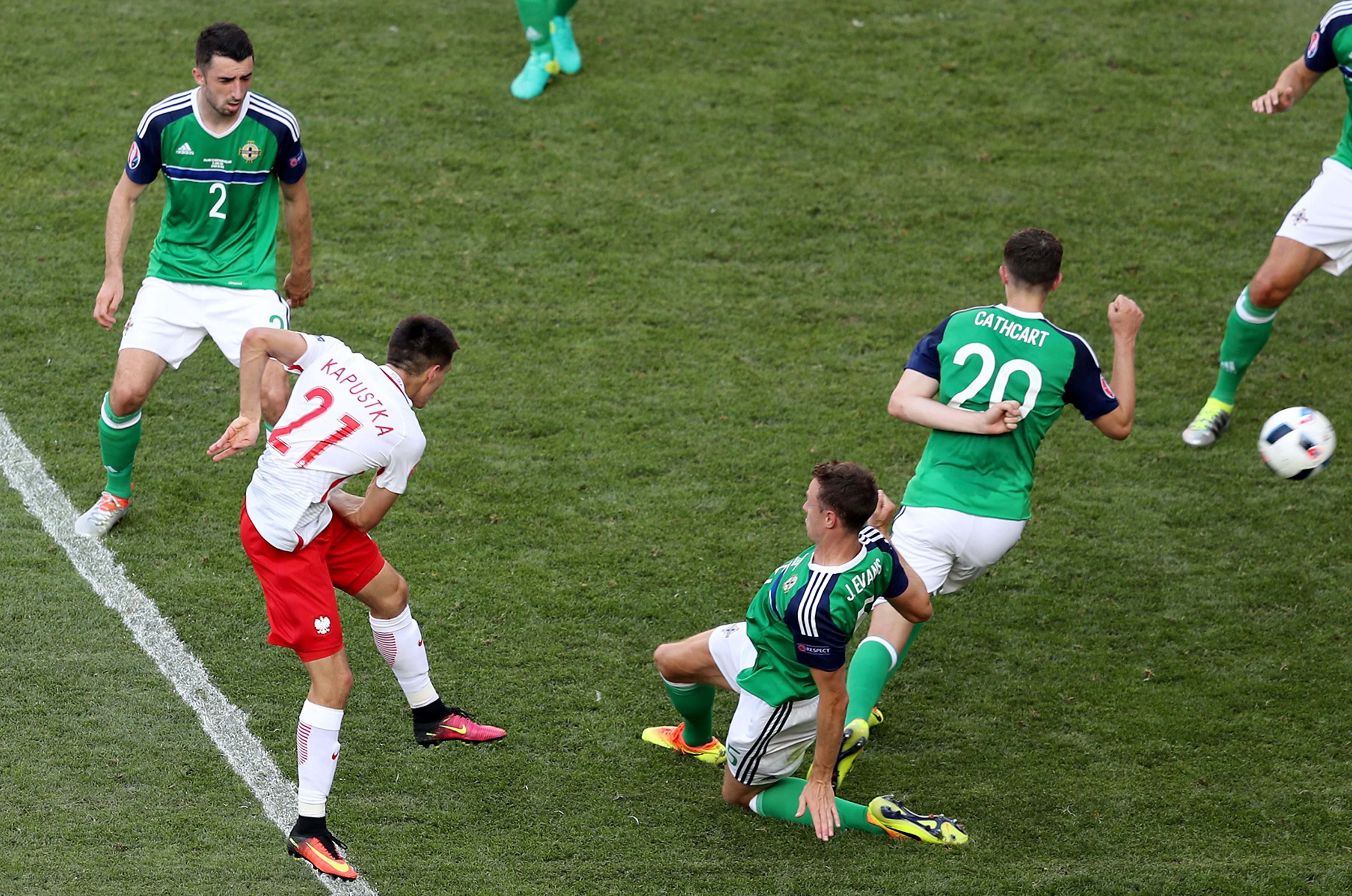 OFICIAL: Leicester City confirma contratação de Kapustka