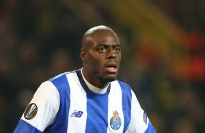 Martins Indi emprestado ao Stoke City