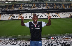 Besiktas pagou dois milhões de euros ao Benfica por Talisca