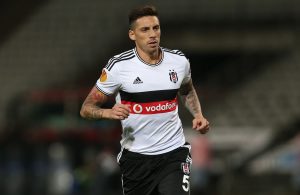 OFICIAL: Milan garante José Sosa