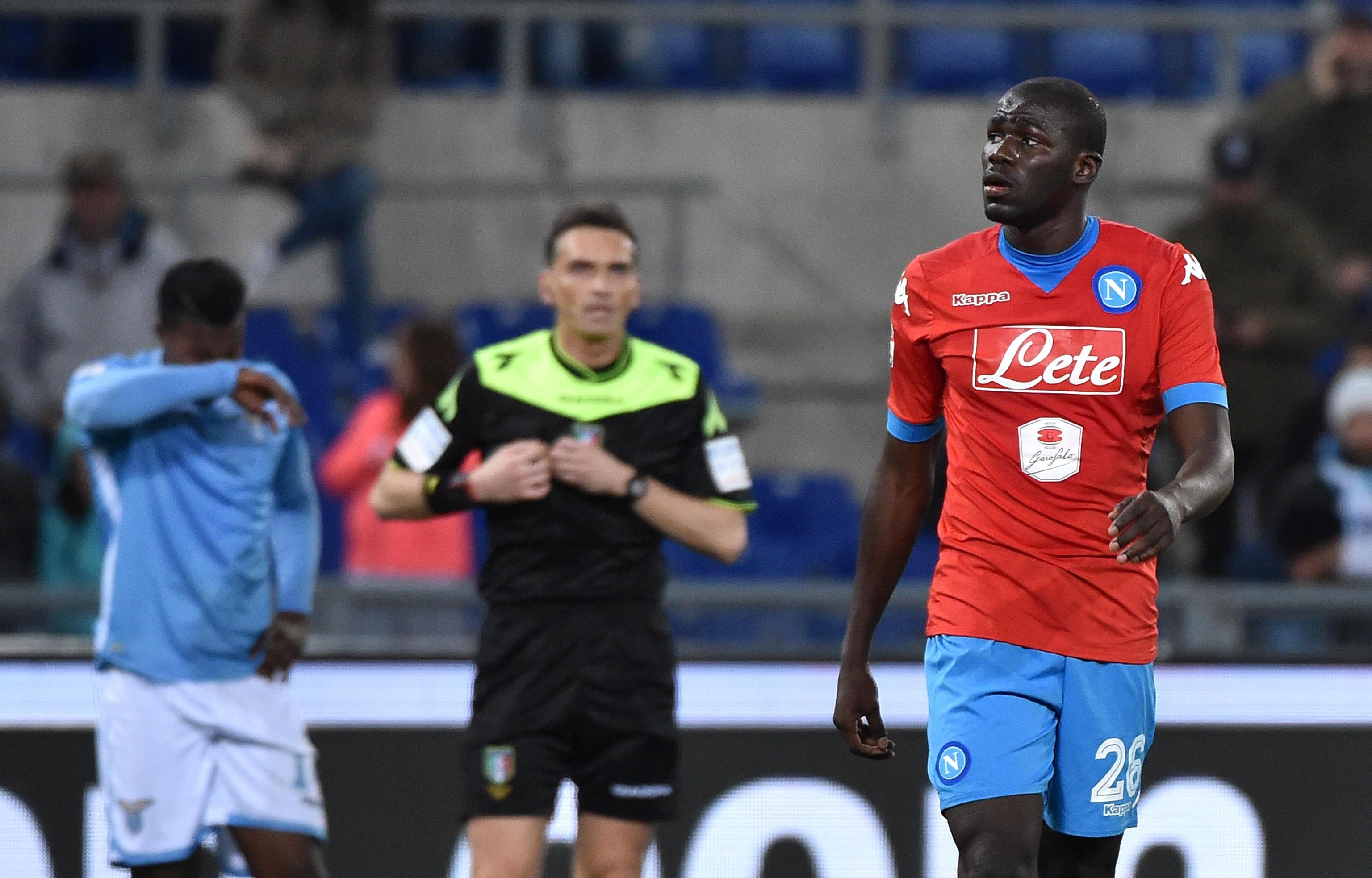 OFICIAL: Kalidou Koulibaly renova com o Nápoles até 2021