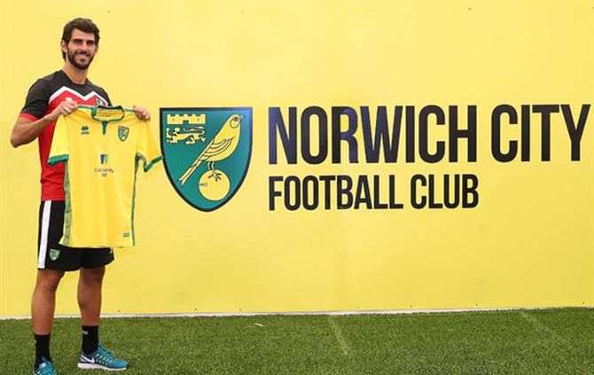 OFICIAL: Nélson Oliveira é reforço do Norwich