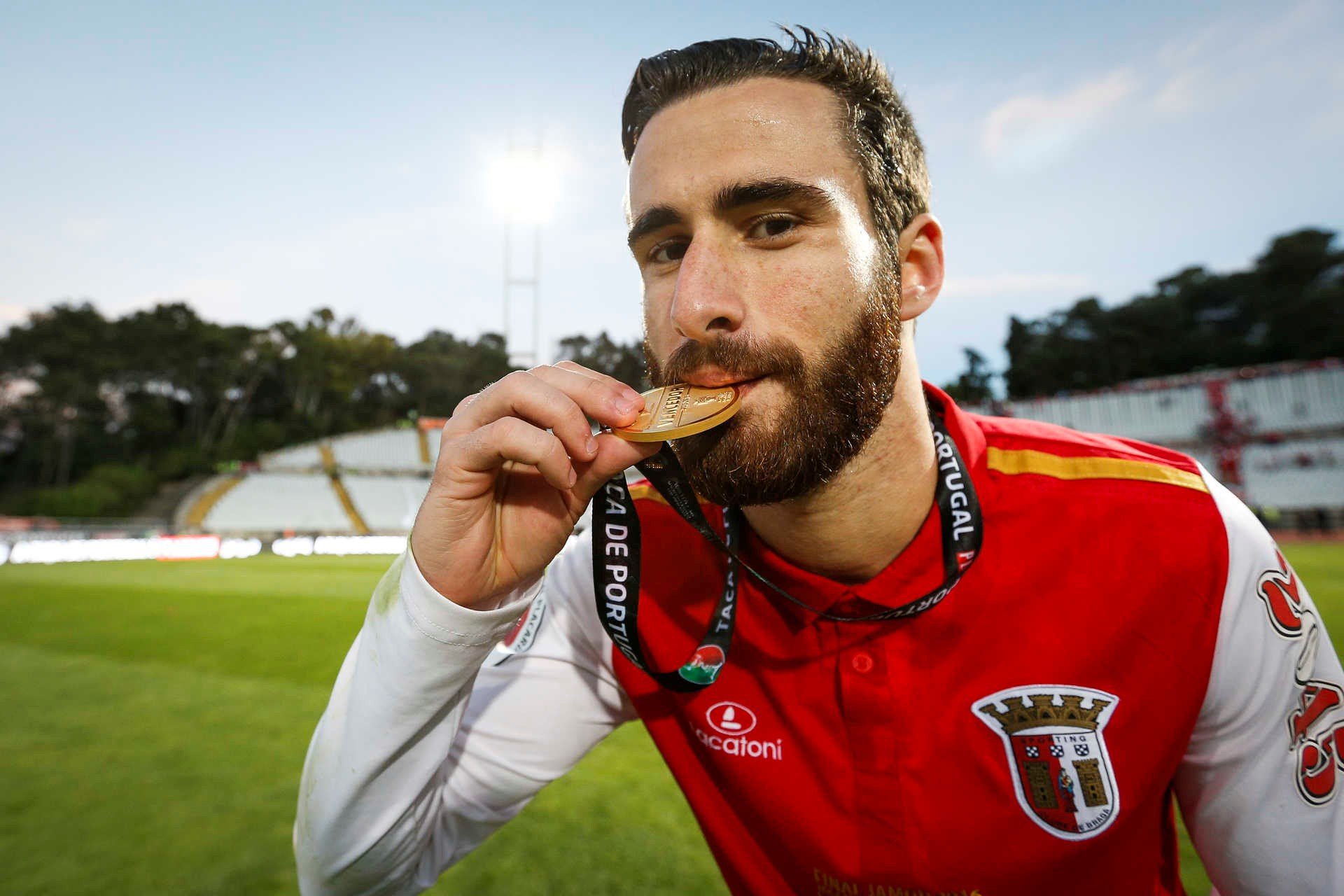 OFICIAL: Benfica anuncia que pagou 16,4 milhões por Rafa