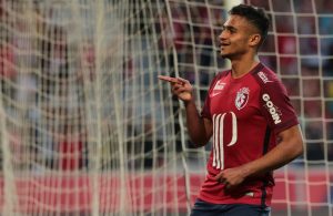 OFICIAL: Southampton contrata Boufal por 20 milhões de euros