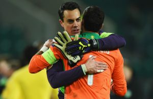 OFICIAL: Diego Benaglio renova com o Wolfsburgo