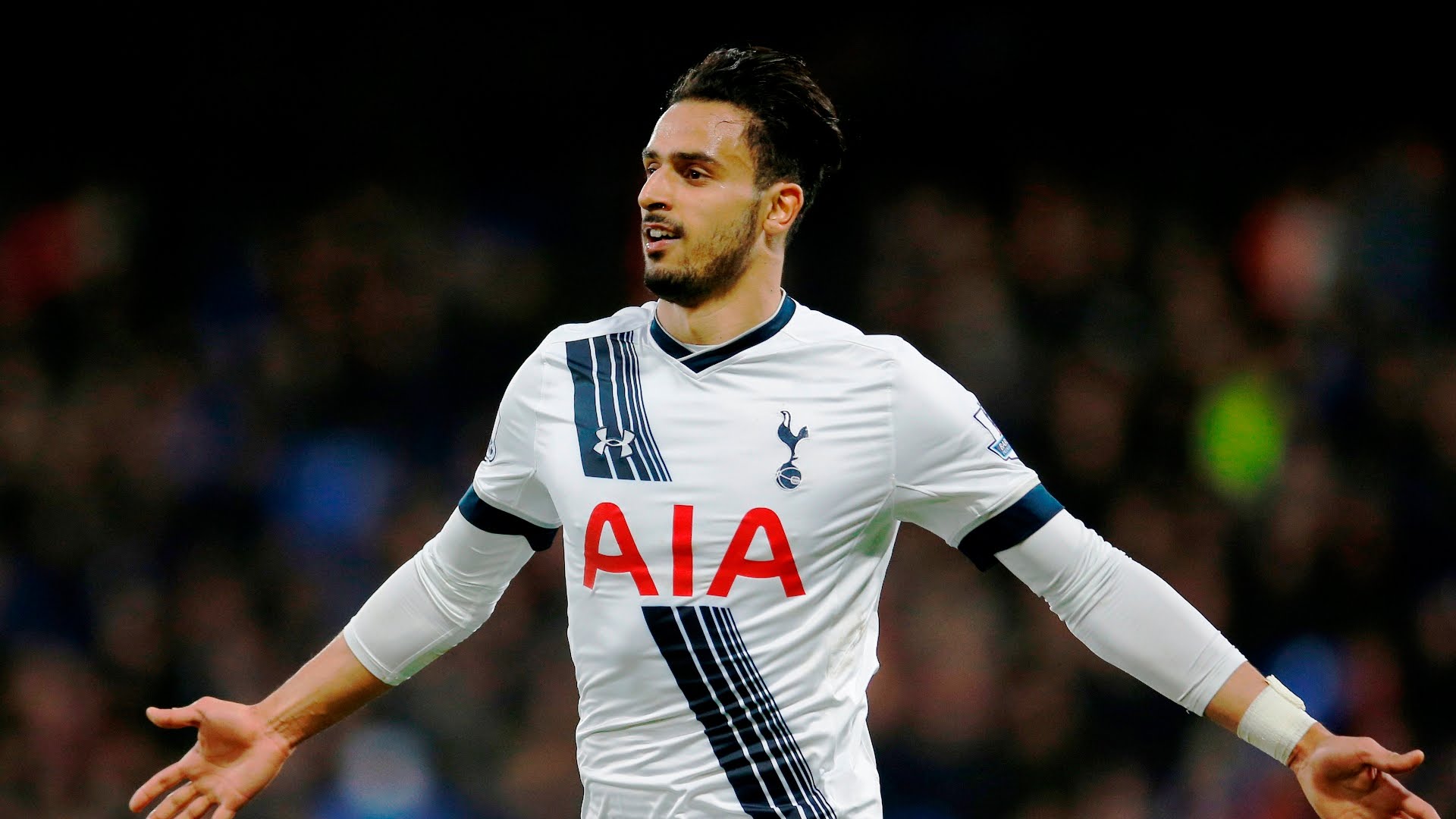 Nacir Chadli assina pelo West Brom