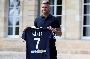 Jeremy Menez ficou sem parte da orelha na estreia pelo Bordéus