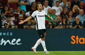 Jogador português causa a surpresa do dia na Liga Europa