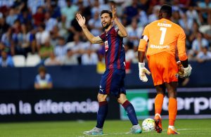 OFICIAL: Swansea contrata Borja Baston por 18 milhões