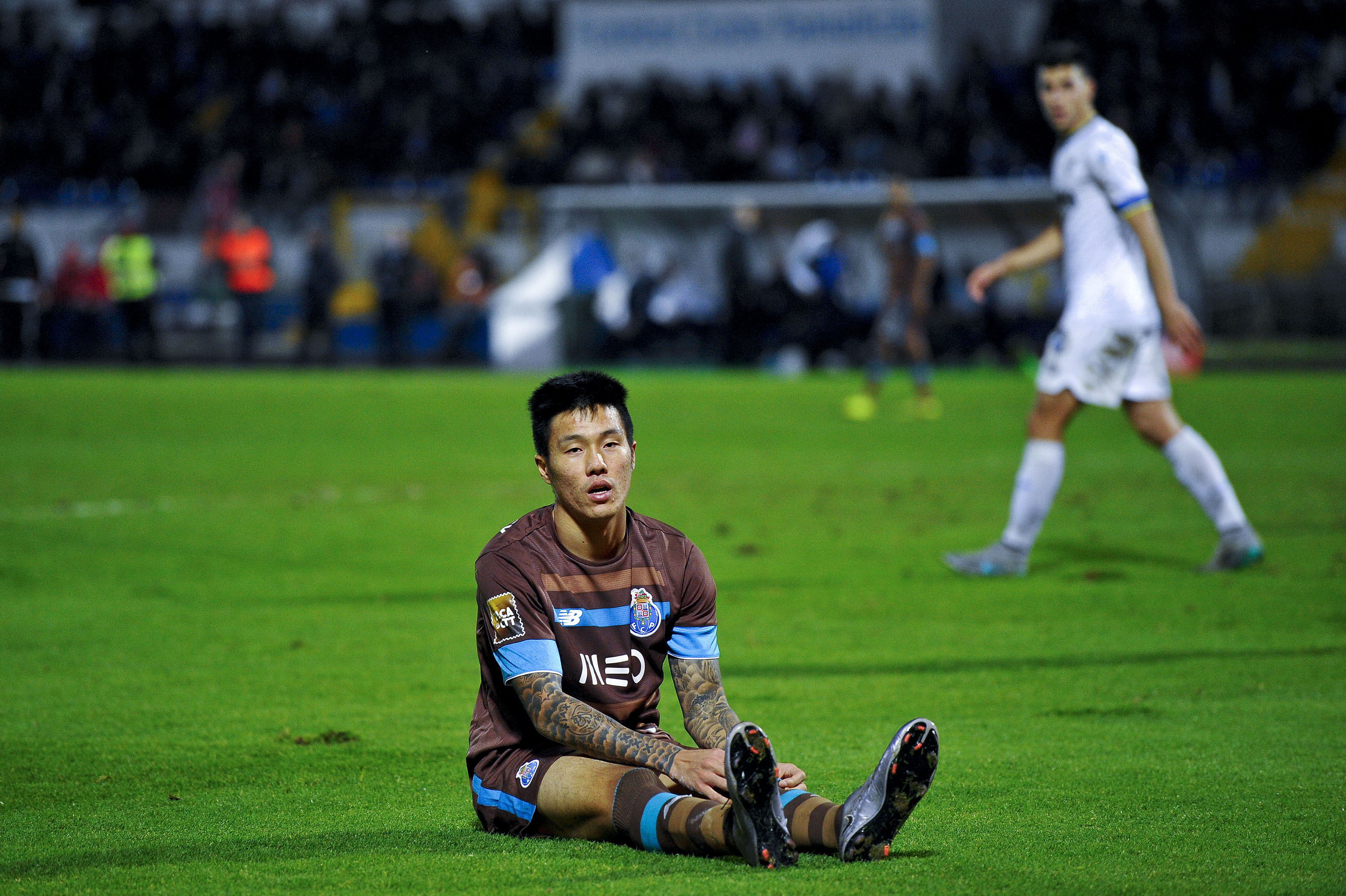 OFICIAL: Suk emprestado ao Trabzonspor