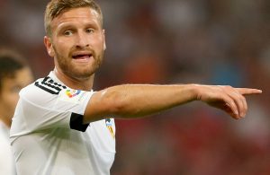OFICIAL: Mustafi já é do Arsenal