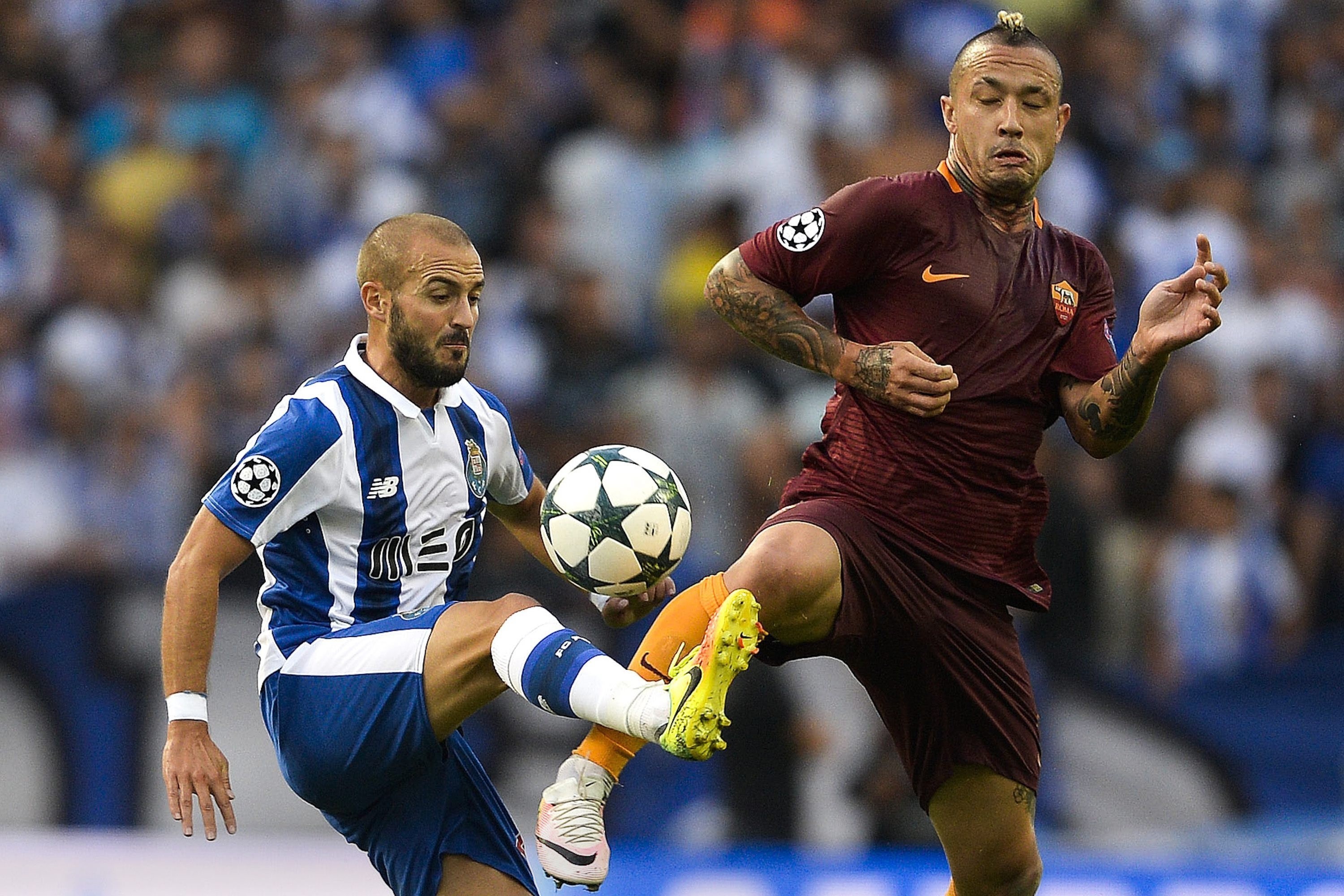 André André chamado a seleção para substituir André Gomes