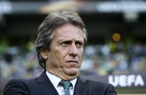 Jorge Jesus envia recado a Bas Dost