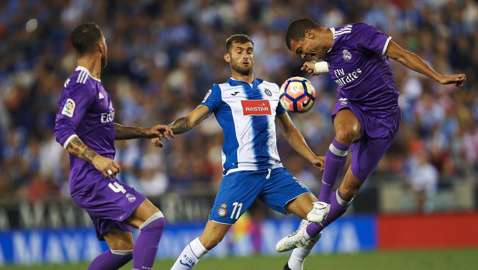 Pepe desfalca o Real Madrid no encontro frente ao Villarreal