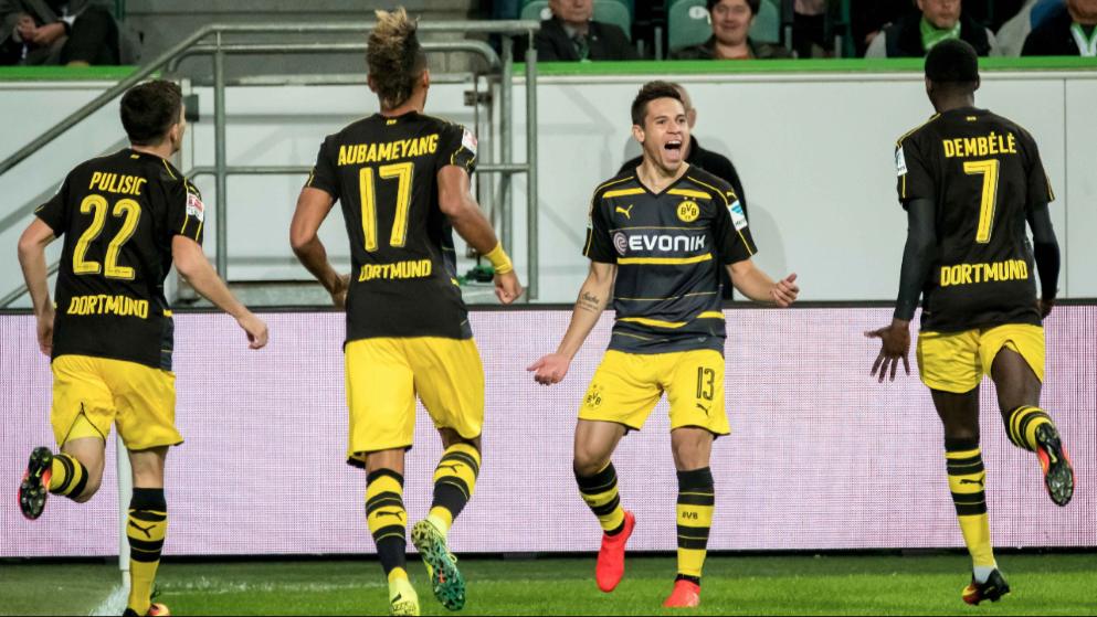Dortmund demolidor com Raphael Guerreiro em destaque