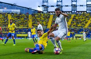 Real Madrid supreendido em Las Palmas
