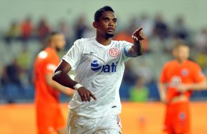 Samuel Eto’o suspenso por tempo indeterminado